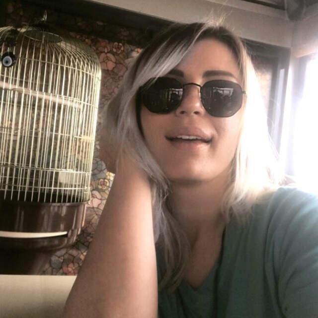 Yakın Arkadaşının Bodrum'daki Barda Hayatını Kaybettiğini Öğrenen Nazlı Hamarat Yasa Boğuldu