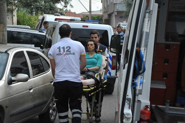 Tartıştığı Kocasını Bıçaklayarak Öldüren Kadın, Yolun Ortasında Yatarken Bulundu