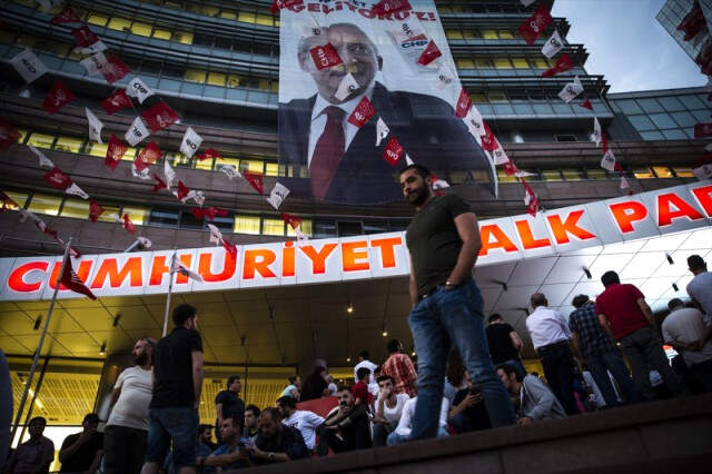 Erdoğan'ın Seçimleri Kazanmasının Ardından CHP Genel Merkezi Karıştı