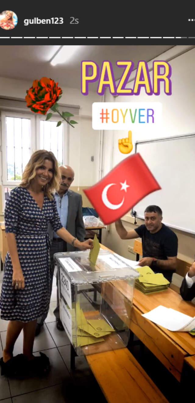 Oy Kullanan Ünlülerin Sandık Paylaşımları