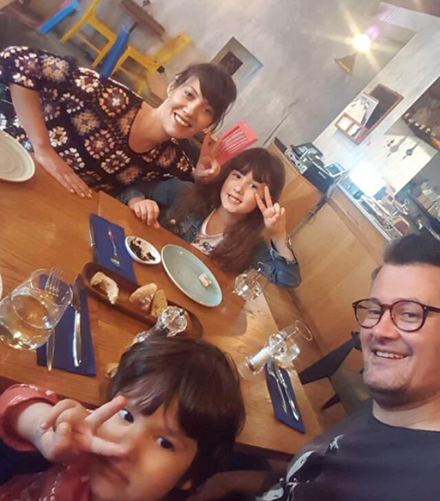 Oy Kullanan Ünlülerin Sandık Paylaşımları