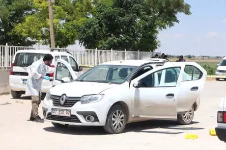 Şanlıurfa Suruç'ta Havaya Ateş Açılarak Durdurulan Otomobilde 4 Çuval Oy Pusulası Ele Geçirildi