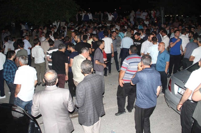 Elazığ'da Milletvekilliği Karmaşası! MHP'liler Bir Vekil Daha Çıkardıklarını Öne Sürdü
