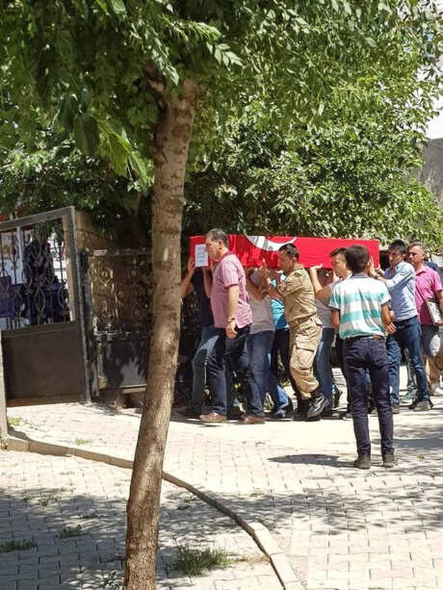 Eşini Öldürüp İntihar Eden Uzman Çavuş, 9 Aylık Bebeğini Hem Annesiz Hem de Babasız Bıraktı