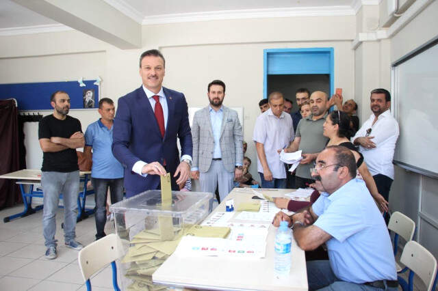 AK Parti <a class='keyword-sd' href='/milletvekili/' title='Milletvekili'>Milletvekili</a> Alpay Özalan'ın Babası Hayatını Kaybetti