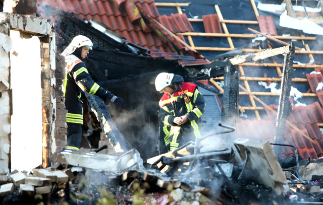 Almanya'da Bir Evde Meydana Gelen Patlama, Bir Kasabayı Tahliye Etti: 3 Ölü