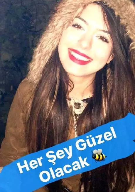 Annesinin Hayata Döndüğü Gün Lösemi Olduğunu Öğrenen Afra Yaşamını Yitirdi