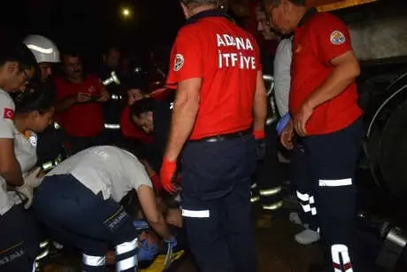 Aday Sürücünün Feci Ölümü: Önce Taksiye Ardından Su Tankerine Çarptı