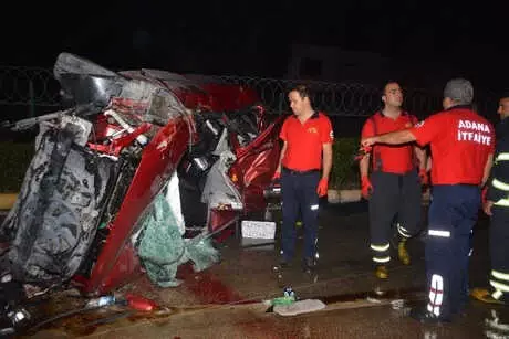 Aday Sürücünün Feci Ölümü: Önce Taksiye Ardından Su Tankerine Çarptı