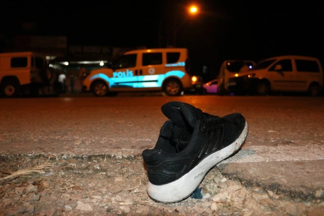 Adana'da Tahlisiz Adamı Önce Bıçakladılar Sonra Parasını Gasp Ettiler