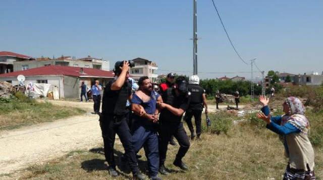 Büyükçekmece'de Yıkım Gerginliği: 4 Polis Yaralandı, Çok Sayıda Gözaltı Var!