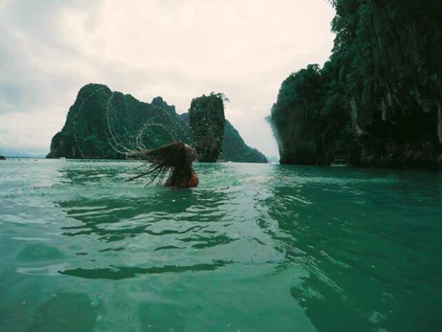 Ece İrtem, Phuket Tatilinde Verdiği Cesur Pozlarla Yürek Hoplattı