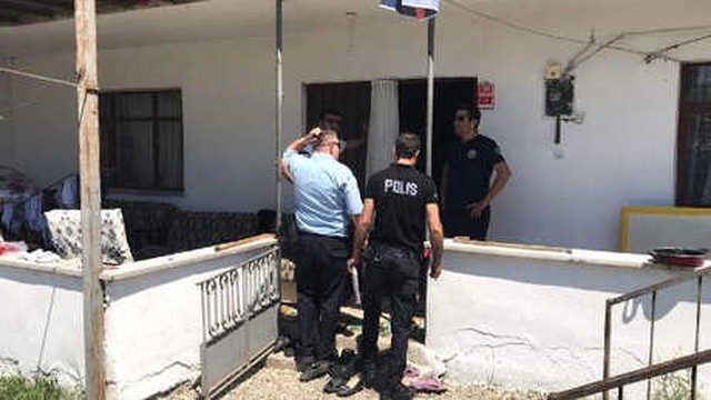 Eltisinin Üzerine Kaynar Su Döktü, Kayınvalidesini Çaydanlıkla Başından Yaraladı