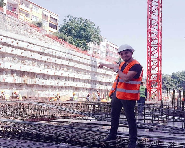 Hız Yaptı, Tartıştı, 20 Yaşındaki Genci Başından Vurdu