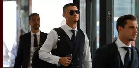 Juventus, <a class='keyword-sd' href='/cristiano-ronaldo/' title='Cristiano Ronaldo'>Cristiano Ronaldo</a>'ya 120 Milyon Euroluk Sözleşme Önerdi