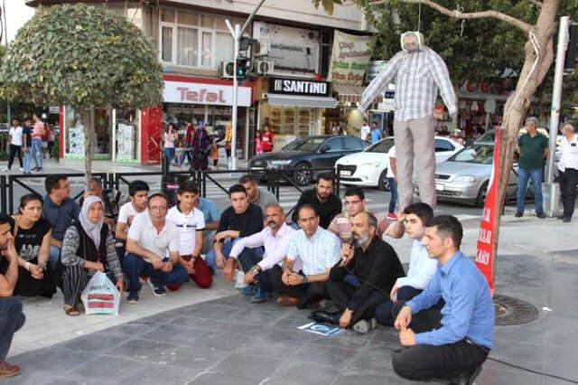 Öfkeli Vatandaşlar Küçük Eylül'ün Katil Zanlısının Maketini Ağaca Asarak İdamını İstedi