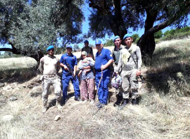 Son Dakika! İzmir'de Kaybolan Rüya Bebek Anneannesiyle Birlikte Bulundu İzmir'de Kaybolan Rüya Bebek Anneannesiyle Birlikte Bulundu