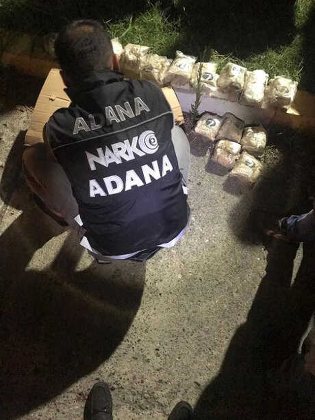 Uyuşturucu Tacirlerinin Koyunlu Kamuflajı Ekipleri Şaşkına Uğrattı