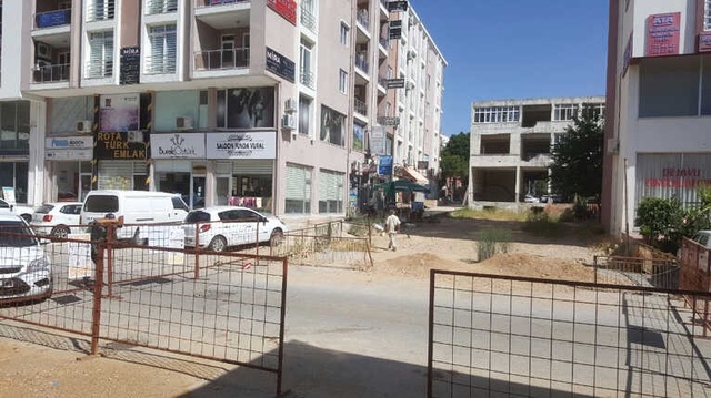 Antalya'da Arsa Sahibi Adam
