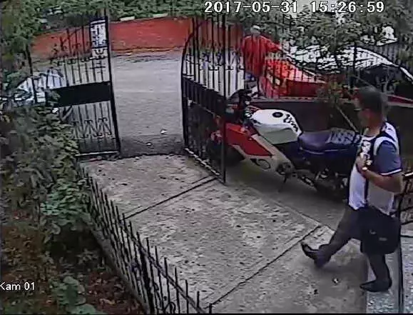 Suçüstü Yakalanan Hırsız Sivil Polise