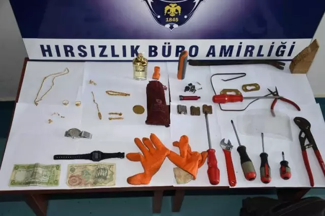 Suçüstü Yakalanan Hırsız Sivil Polise