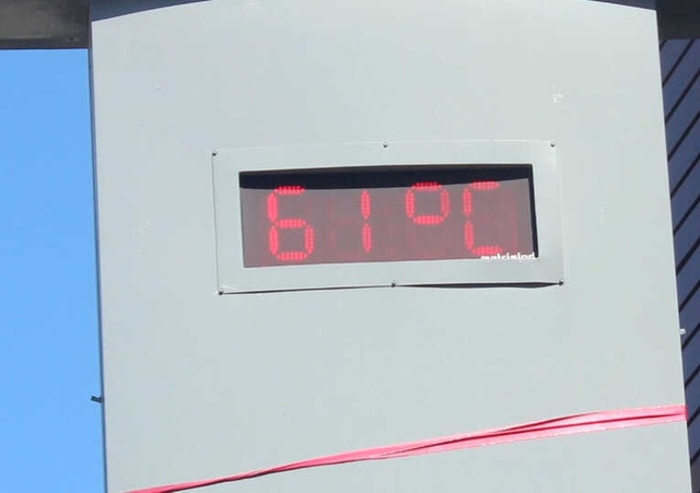Şanlıurfa'da Termometreler 61 Dereceyi Gösterdi, Serinlemek İçin Havuzlarda Kuyruklar Oluştu