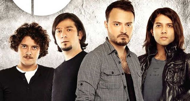 Ünlü Rock Grubu Seksendört Geçtiğimiz Günlerde Katledilen Leyla ve Eylül İçin Şarkı Yazdı