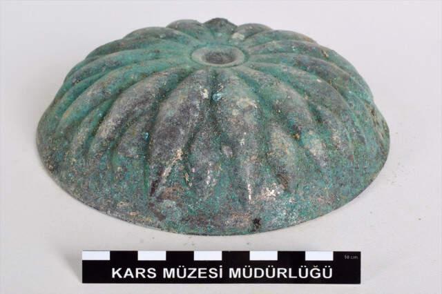 Urartu Dönemine Ait Bronz Savaş Kemeri Ele Geçirildi