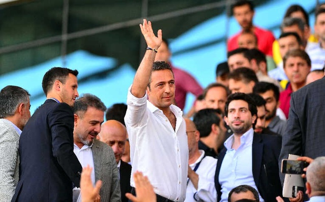 Esenyurt'ta Fenerbahçe Başkanı Ali Koç'a Yoğun İlgi