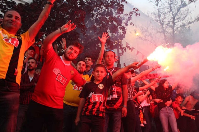 Eskişehirspor'un 53'üncü Kuruluş Yıl Dönümü Karnaval Havasında Kutlandı