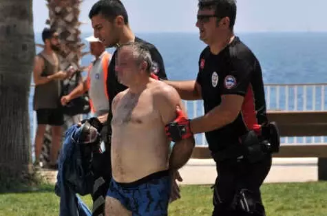 Antalya'da, Çocuk Tacizlerini Protesto Sırasında Taciz
