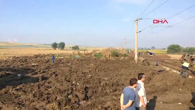Ülkeyi Yasa Boğan Tren Kazasının Yaşandığı Bölgeden İlk Gündüz Görüntüleri Geldi