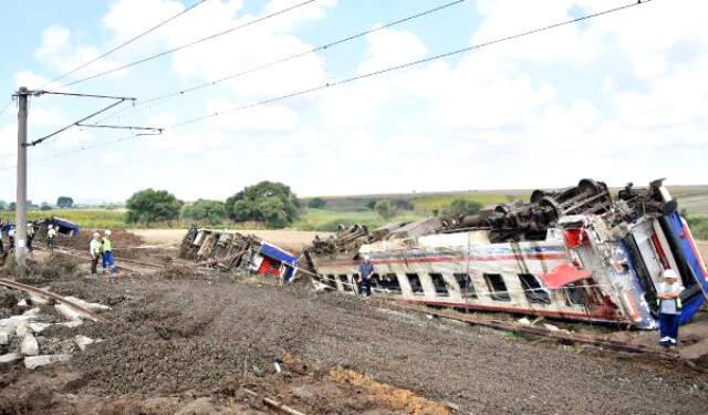 Tren Kazası Soruşturmasında 2 Makinist Gözaltına Alındı