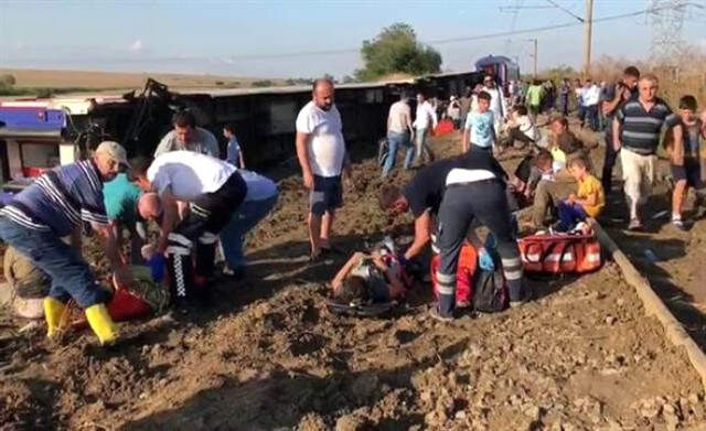 Ülkeyi Yasa Boğan Tren Kazasının Yaşandığı Bölgeden İlk Gündüz Görüntüleri Geldi