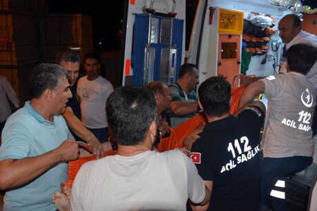 4 Ay Önce Ekmek Bıçağıyla Bileklerini Kesen Kadın Bu Defa İnşattan Atlamaya Kalkıştı