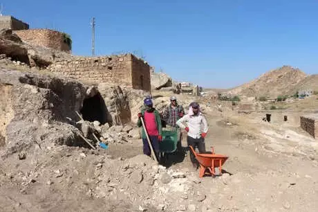 Orta Çağ Döneminden Kalan Mağaralar Otele Dönüştürülüyor