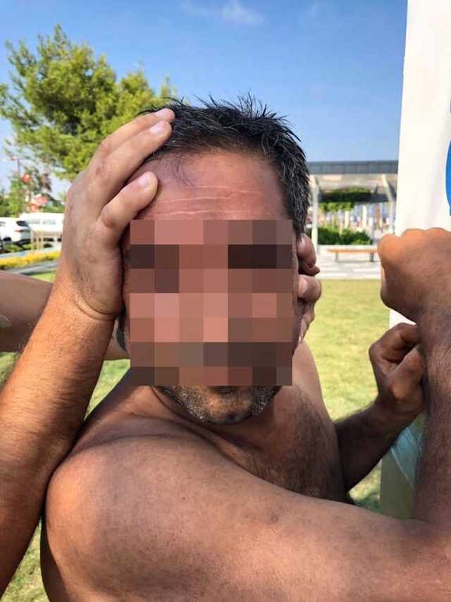 Plaj Sapığı, Telefonunda Denize Giren Kadınların Fotoğraflarıyla Yakalandı