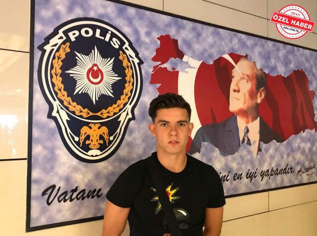 Ferdi Kadıoğlu, Fenerbahçe İçin İstanbul'a Geldi