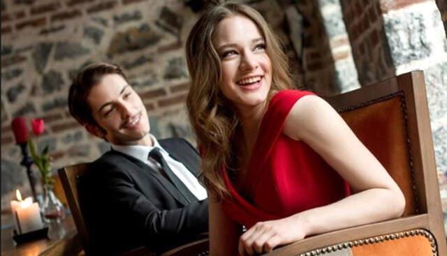 Miray Daner İlk Başrolünü 