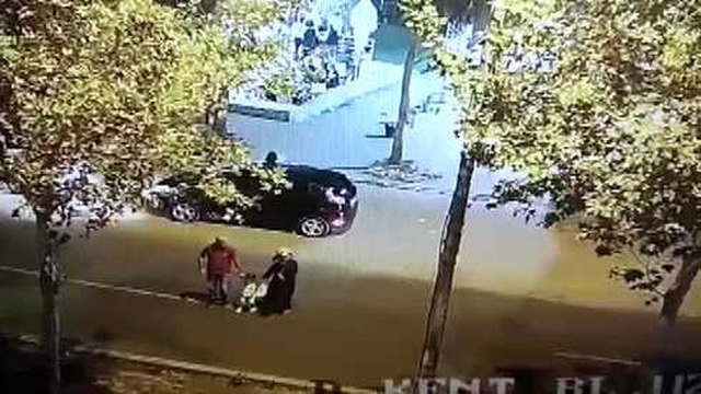 Feci Kaza! Hızla Gelen Otomobil, Babasının Elini Tutan Kızı Hayattan Kopardı