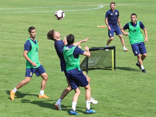 Fenerbahçe, İsviçre Kampında Günü Tek İdmanla Tamamladı