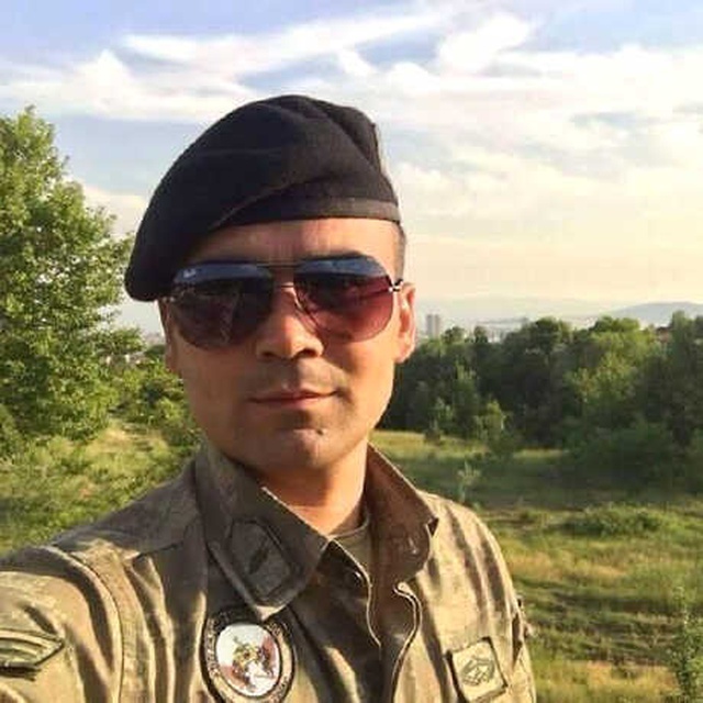 15 Temmuz'da Halka Ateş Etmeyip İntihar Eden Asker Aklandı, Ailesi Şehitlik İstiyor!