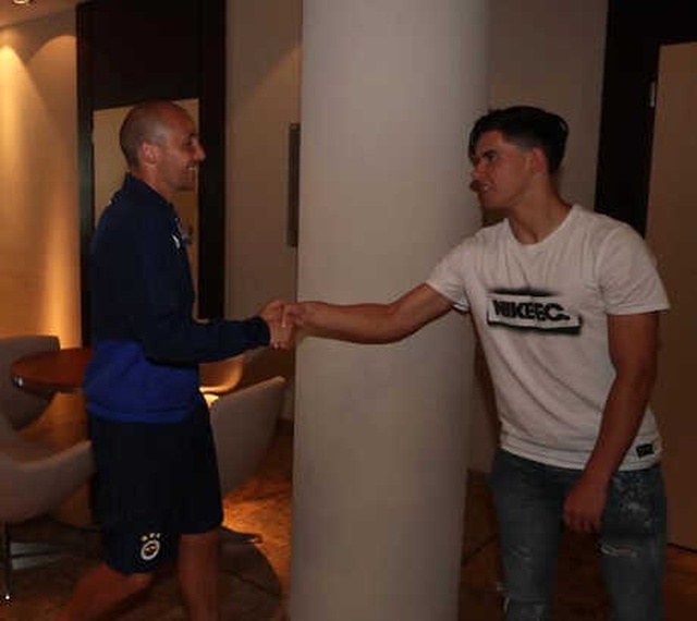 Fenerbahçe'nin Yeni Transferi Ferdi Kadıoğlu, Kampa Katıldı