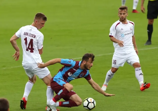 Trabzonspor, Slovenya Takımı Kranj'ı 2 Golle Geçti