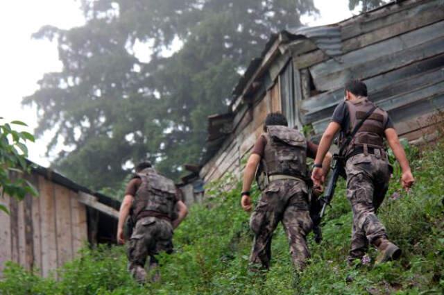 PKK'lı Teröristlerle Çatışma Çıktı, Bölgeye Takviye Birlikler Sevk Edildi