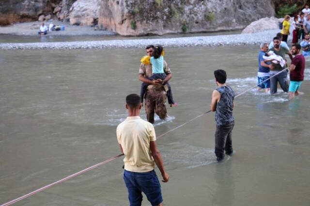 Kanyonda Mahsur Kalan Piknikçilerin Yardımına İtfaiye ve Jandarma Koştu