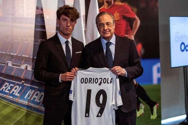 Sağ Bek Oyuncusu Odriozola, 30 Milyon Euroya Real Madrid'de