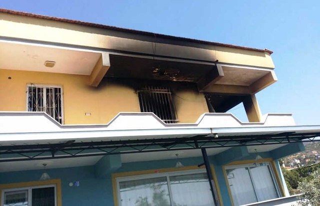 Bomba Gibi Patlayan Klima, Evi Kullanılamaz Hale Getirdi