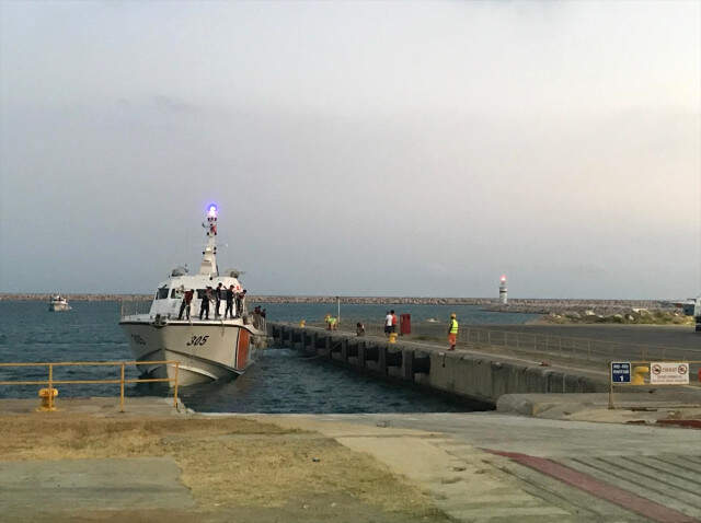 KKTC Açıklarında Batan Tekneden Kurtarılan 102 Göçmen ve 19 Cenaze Mersin'e Getirildi