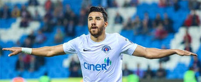  <a class='keyword-sd' href='/galatasaray/' title='Galatasaray'>Galatasaray</a>, Trezeguet Transferinde Yalnız Kaldı